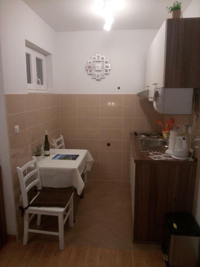 Apartmani Lomar Stari Grad  Zewnętrze zdjęcie