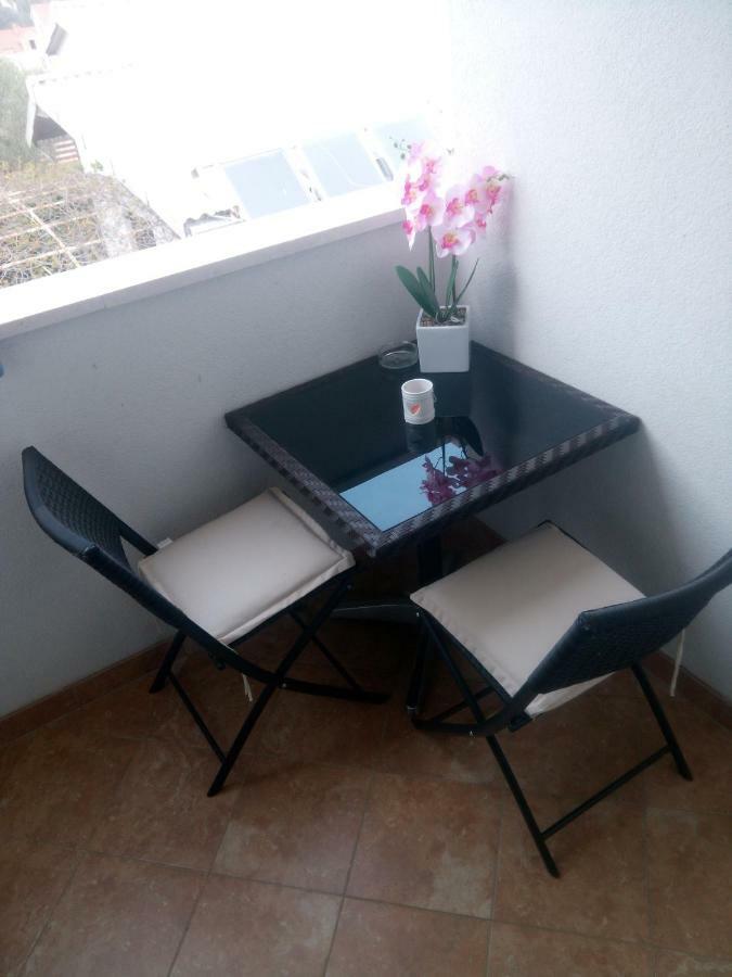 Apartmani Lomar Stari Grad  Zewnętrze zdjęcie